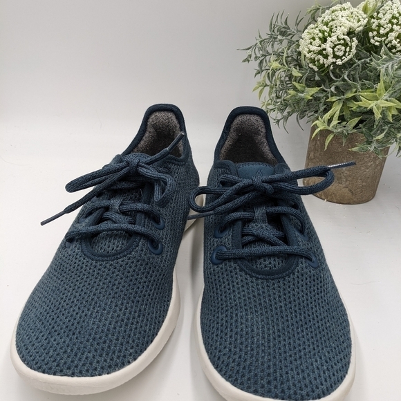 Women's Allbirds Tree Runners Sneaker Shoes Size W8 Navy White Sole Everyday - Picture 6 of 11